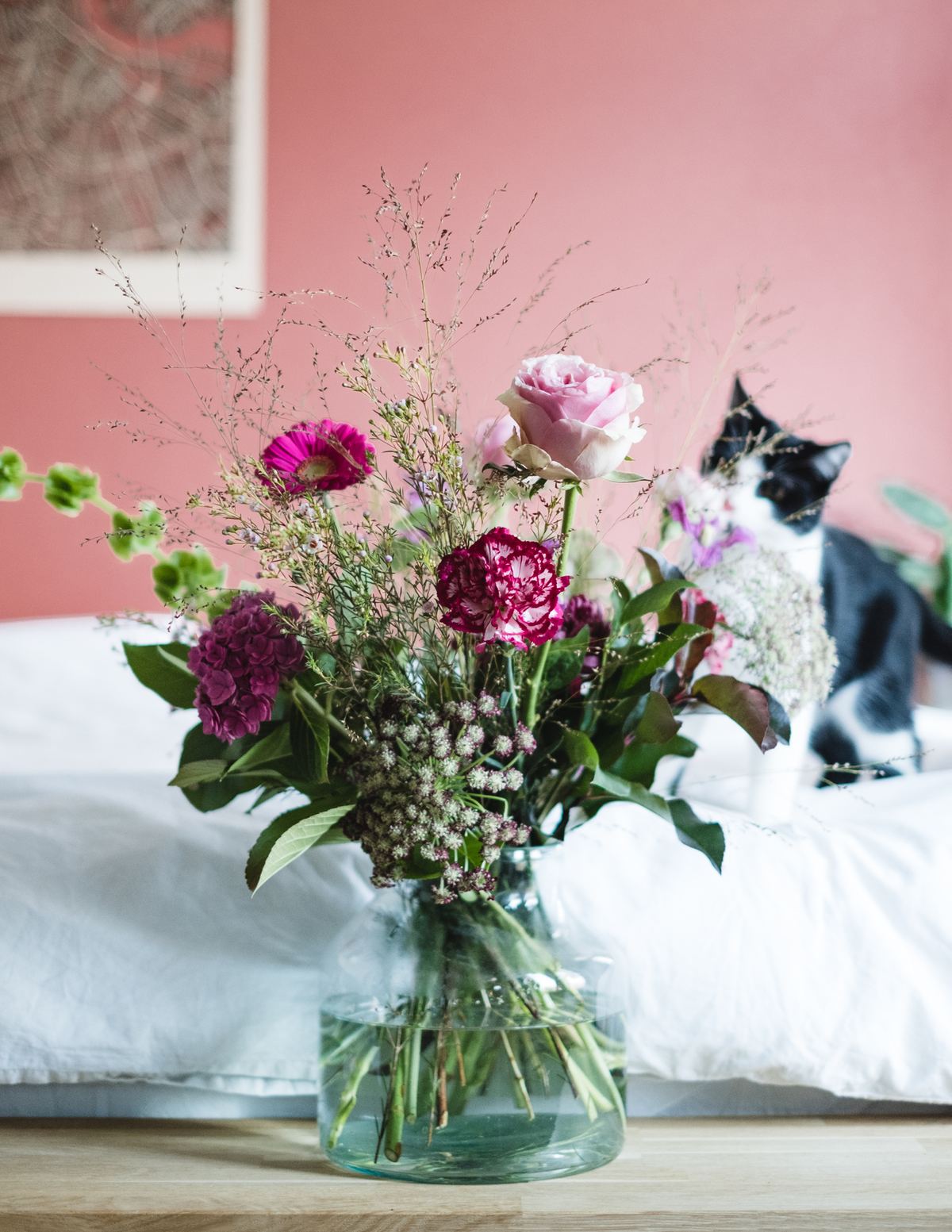 Romantisch boeket met een wilde touch: zo combineer je bloemen en gras  Slug romantisch-boeket-wilde-touch